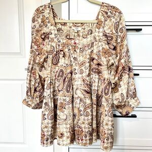 entro Margo Satin Tiered Babydoll Blouse Women's Size Medium Cream Paisley Boho